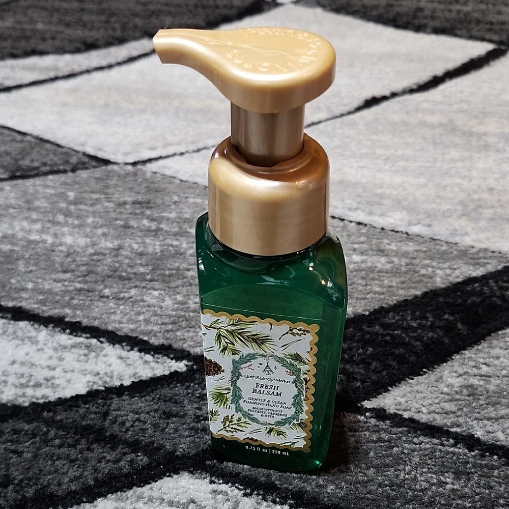 BATH & BODY WORKS FRESH BALSAM GENTLE & CLEAN FOAMING HAND SOAP